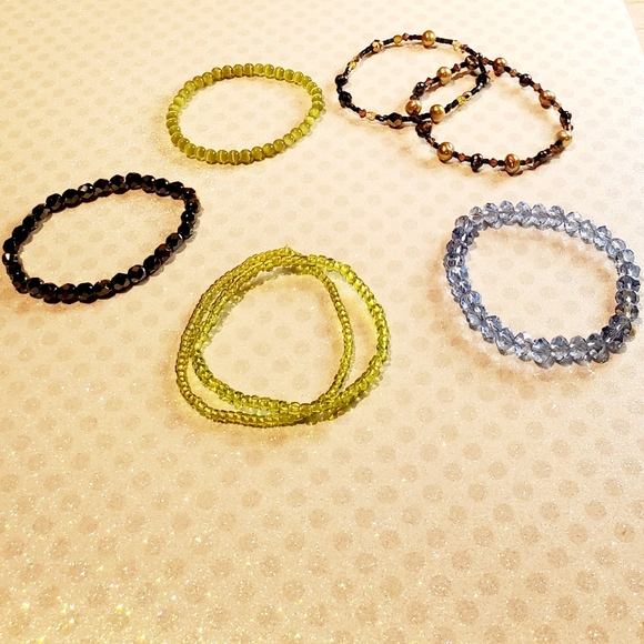 Accessories - Bundle of 7 Vintage Stretch Bracelets